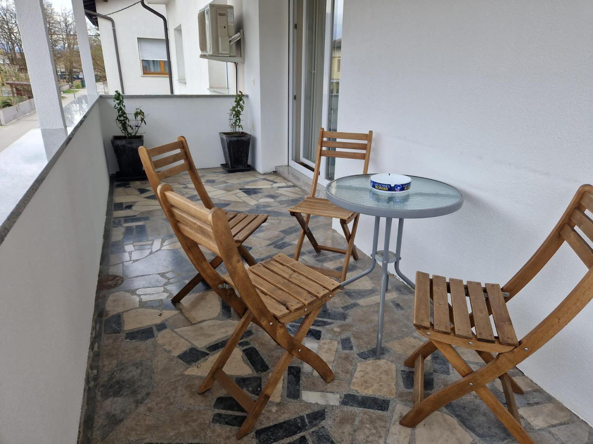 Apartma Patricia House *